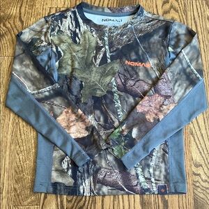 Nomad Woodland Camo Long Sleeve Shirt, size youth small, excellent condition.